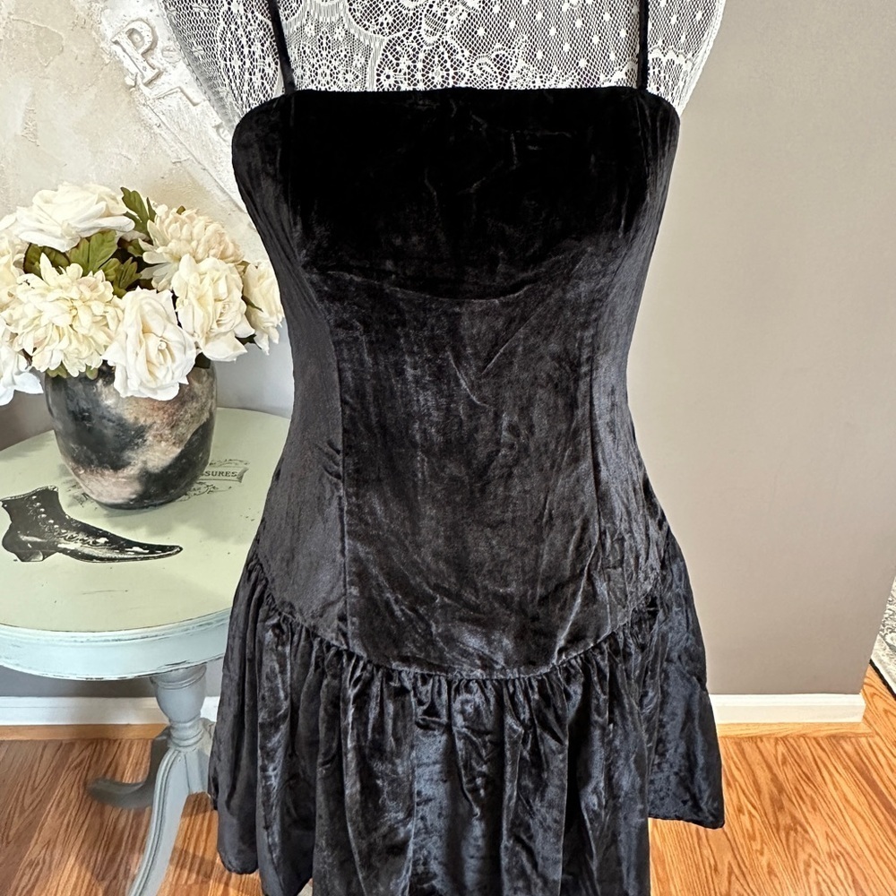 Maeve by Anthropologie Velvet Black Mini Dress Size M - Picture 3 of 14